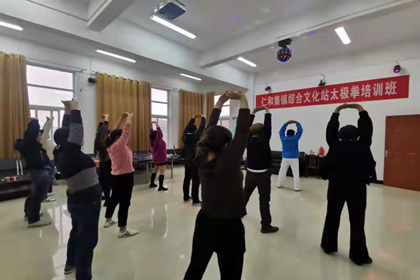 湖北荆门:共青团牵头为58家锂电产业链企业员工提供“家门口”服务(图1)